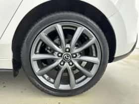 Mazda 3 (2019) thumbnail 29