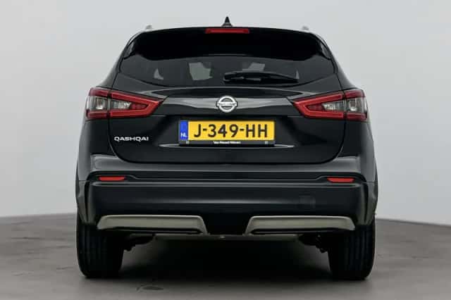 Nissan Qashqai (2020) thumbnail 3