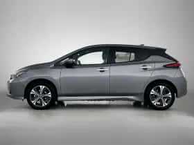 Nissan Leaf (2022) thumbnail 2