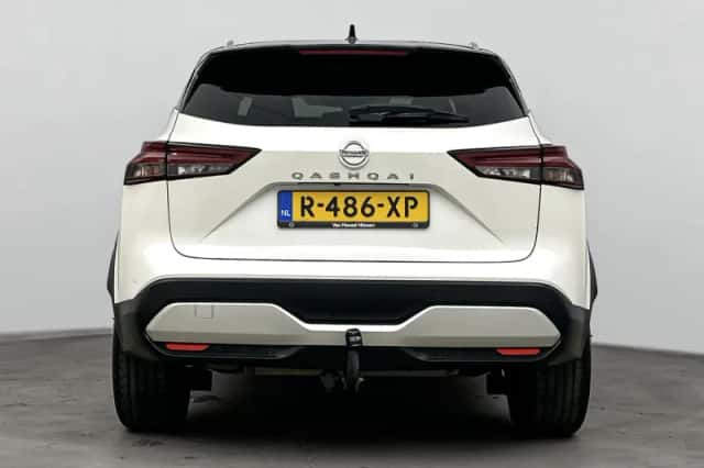 Nissan Qashqai (2022) thumbnail 3