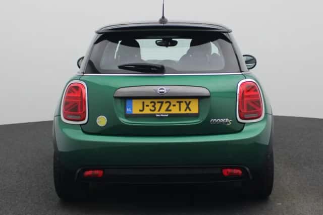 MINI Electric (2020) thumbnail 5