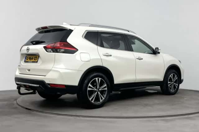 Nissan X-Trail (2019) thumbnail 4