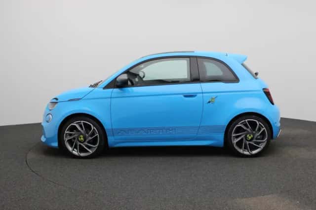 Abarth 500 (2024) thumbnail 4