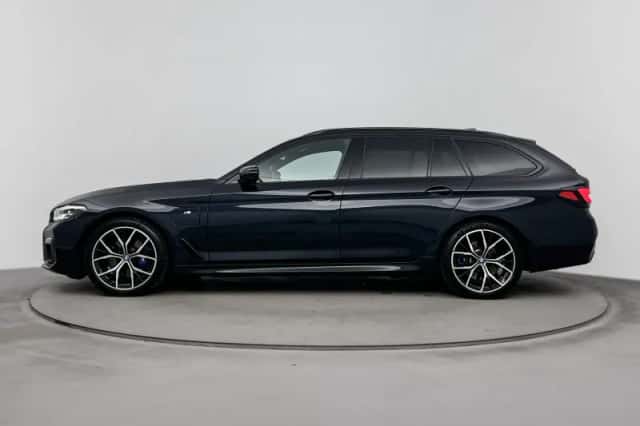 BMW 5-Serie (2023) thumbnail 2