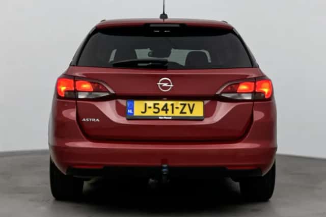 Opel Astra (2020) thumbnail 3