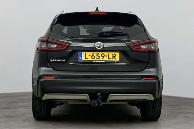 Nissan Qashqai (2021) thumbnail 3