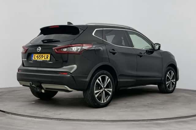 Nissan Qashqai (2021) thumbnail 4