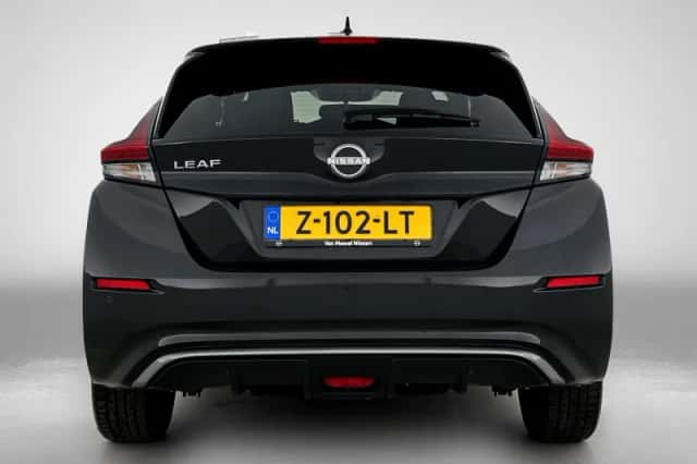 Nissan Leaf (2024) thumbnail 3