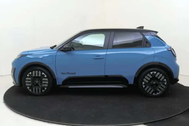 Nissan Micra (2025) thumbnail 8