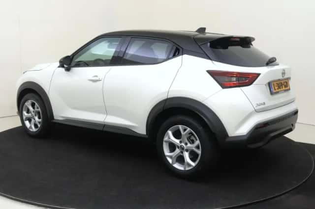 Nissan Juke (2021) thumbnail 4