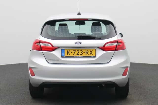 Ford Fiesta (2021) thumbnail 5
