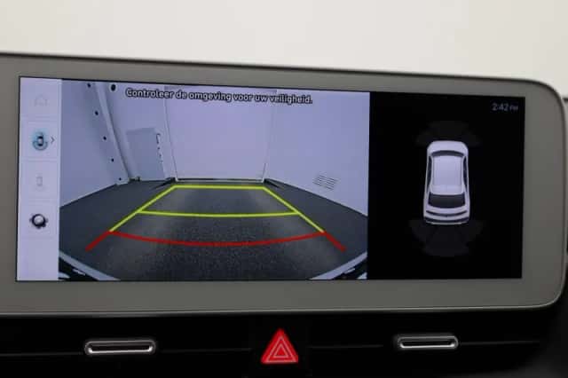 Hyundai Ioniq 5 (2024) thumbnail 24