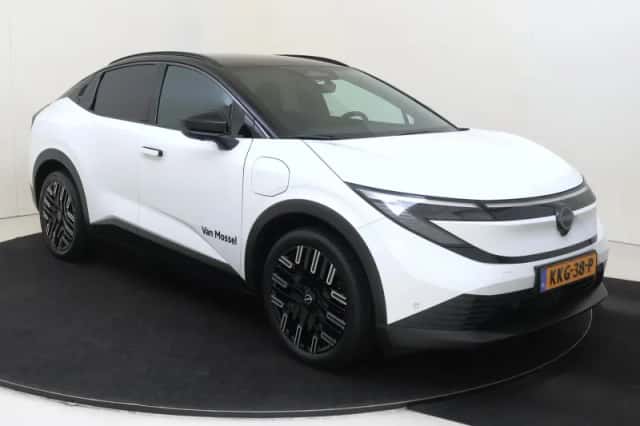Nissan Leaf (2026) thumbnail 3