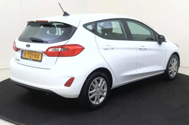 Ford Fiesta (2021) thumbnail 4