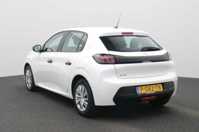 Peugeot 208 (2022) thumbnail 2