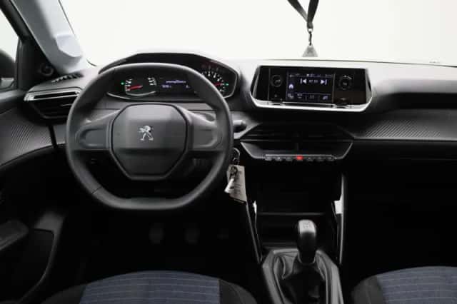Peugeot 208 (2022) thumbnail 7
