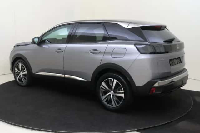 Peugeot 3008 (2024) thumbnail 4