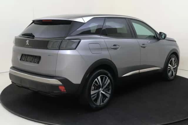 Peugeot 3008 (2024) thumbnail 5