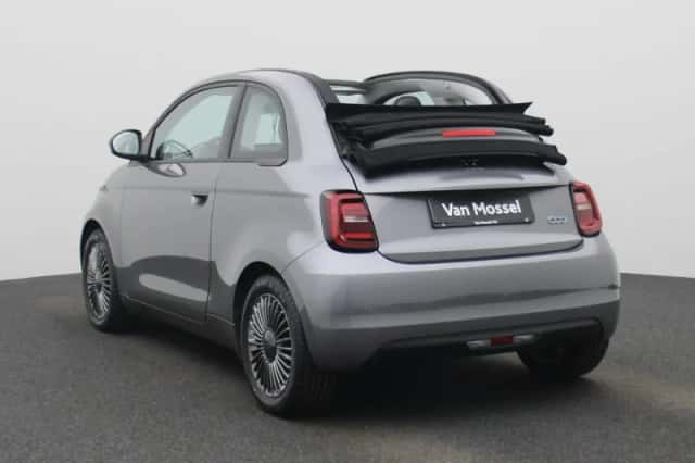 Fiat 500C (2022) thumbnail 2