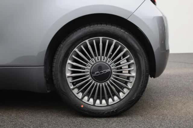 Fiat 500C (2022) thumbnail 13