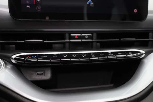 Fiat 500C (2022) thumbnail 18