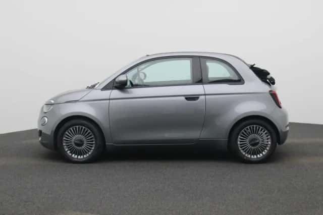 Fiat 500C (2022) thumbnail 4