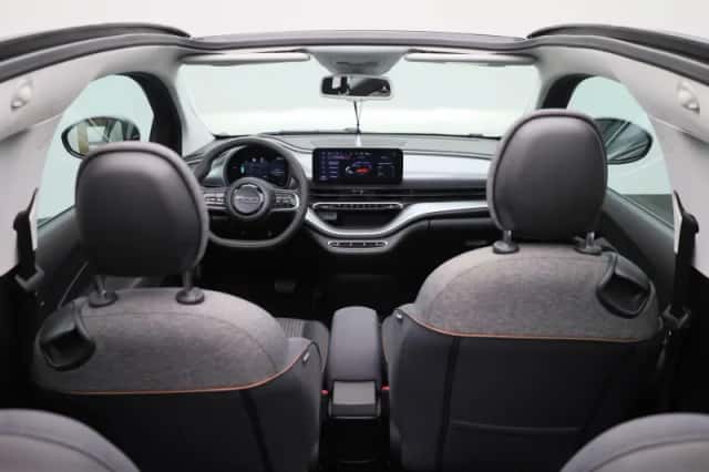 Fiat 500C (2022) thumbnail 34