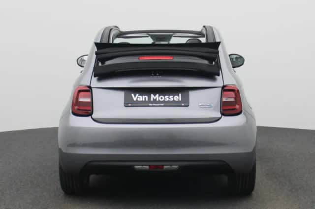 Fiat 500C (2022) thumbnail 5