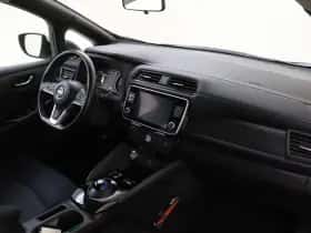 Nissan Leaf (2021) thumbnail 5