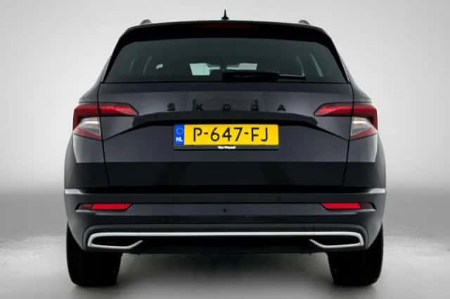 Škoda Karoq (2022) thumbnail 3