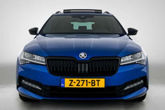 Škoda Superb (2024) thumbnail 5