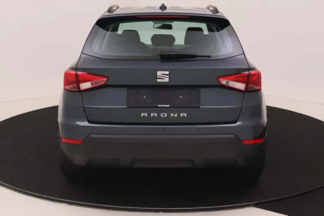SEAT Arona (2021) thumbnail 3