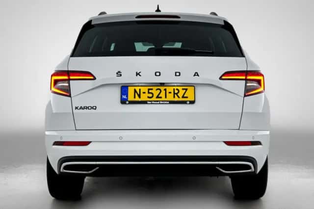 Škoda Karoq (2022) thumbnail 3