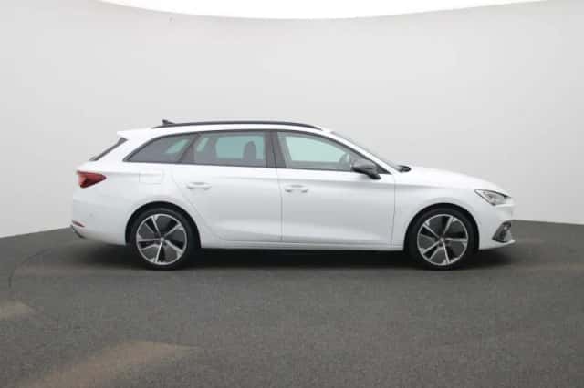 SEAT Leon (2021) thumbnail 6