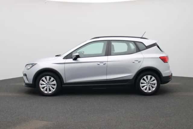 SEAT Arona (2022) thumbnail 4
