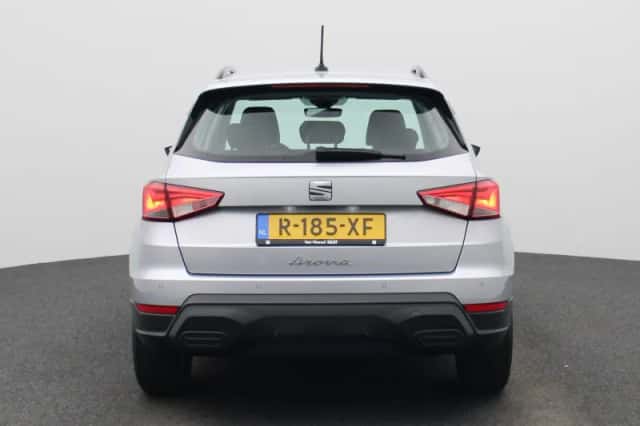 SEAT Arona (2022) thumbnail 5