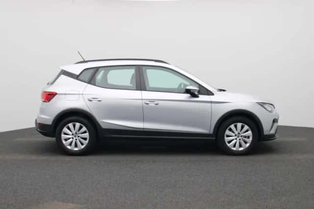 SEAT Arona (2022) thumbnail 6