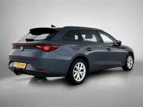 SEAT Leon (2022) thumbnail 4