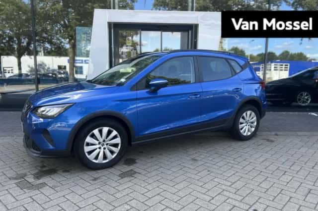 SEAT Arona (2023) thumbnail 1