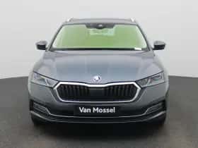 Škoda Octavia (2022) thumbnail 3