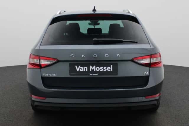 Škoda Superb (2020) thumbnail 5