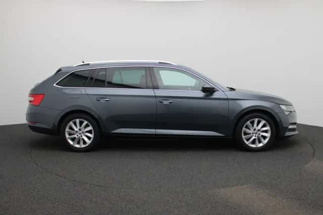 Škoda Superb (2020) thumbnail 6
