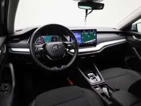 Škoda Octavia (2024) thumbnail 7