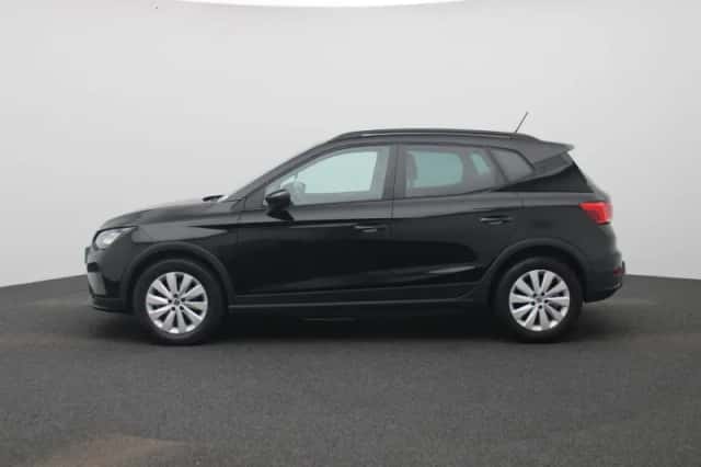 SEAT Arona (2023) thumbnail 4