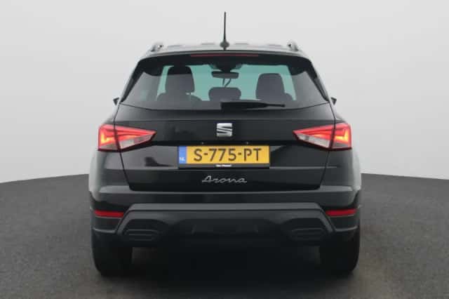 SEAT Arona (2023) thumbnail 5