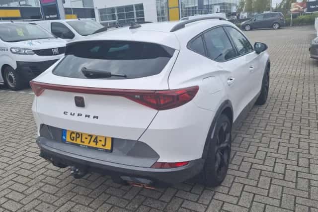 CUPRA Formentor (2023) thumbnail 3