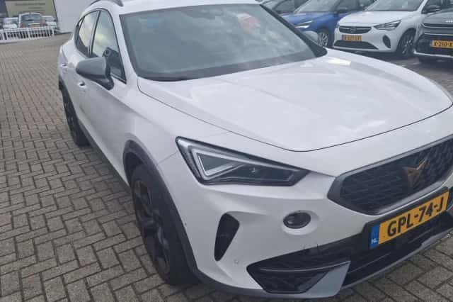 CUPRA Formentor (2023) thumbnail 4