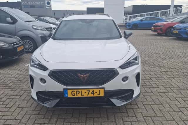 CUPRA Formentor (2023) thumbnail 5