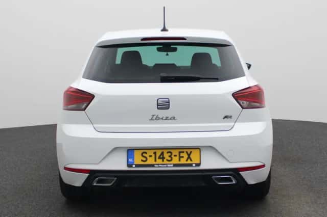 SEAT Ibiza (2023) thumbnail 5