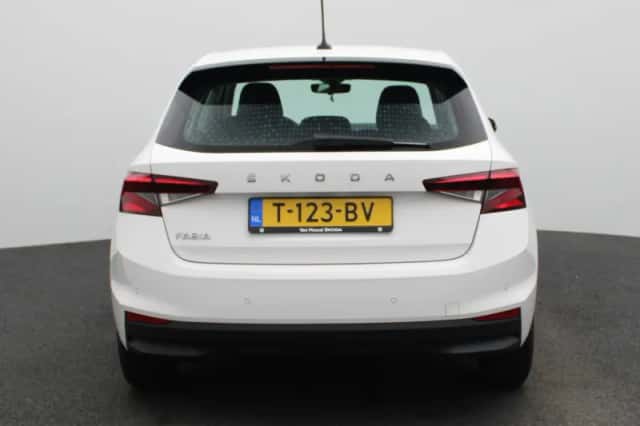 Škoda Fabia (2023) thumbnail 5